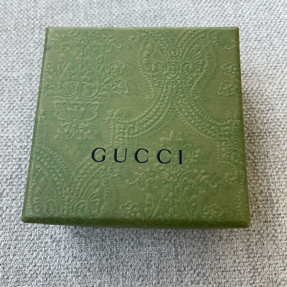 NIB Gucci Interlocking G 10mm Stud Earrings in Aged Silver - Picture 2 of 6